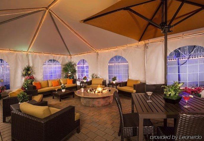 Courtyard Long Island Macarthur Airport Ronkonkoma Zařízení fotografie